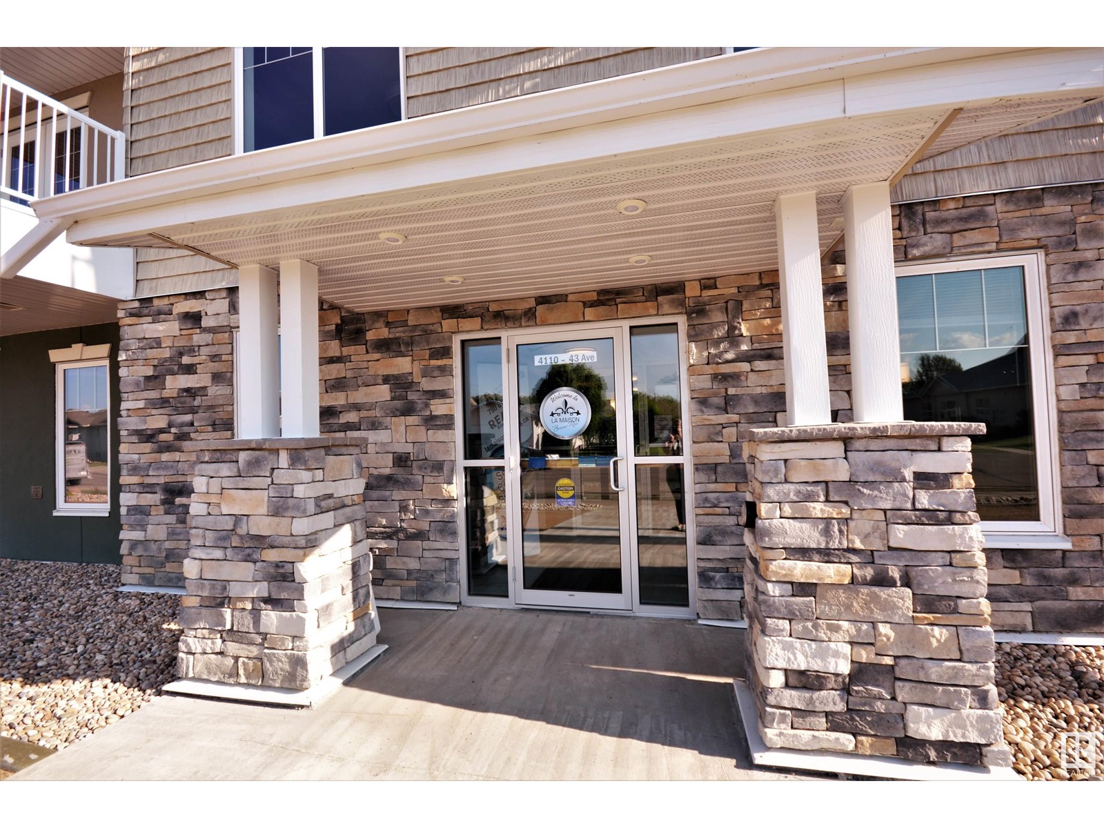 #105 4110 43 AV - Photo 4 of 31, Bonnyville Town, Alberta