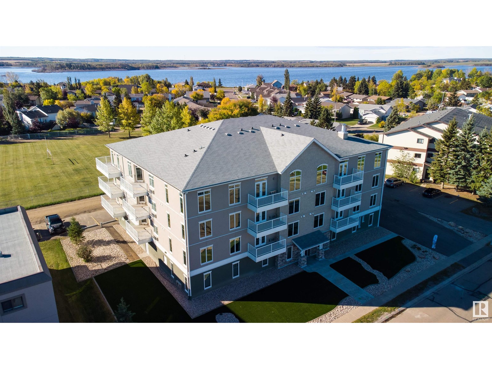 #105 4110 43 AV - Photo 2 of 31, Bonnyville Town, Alberta