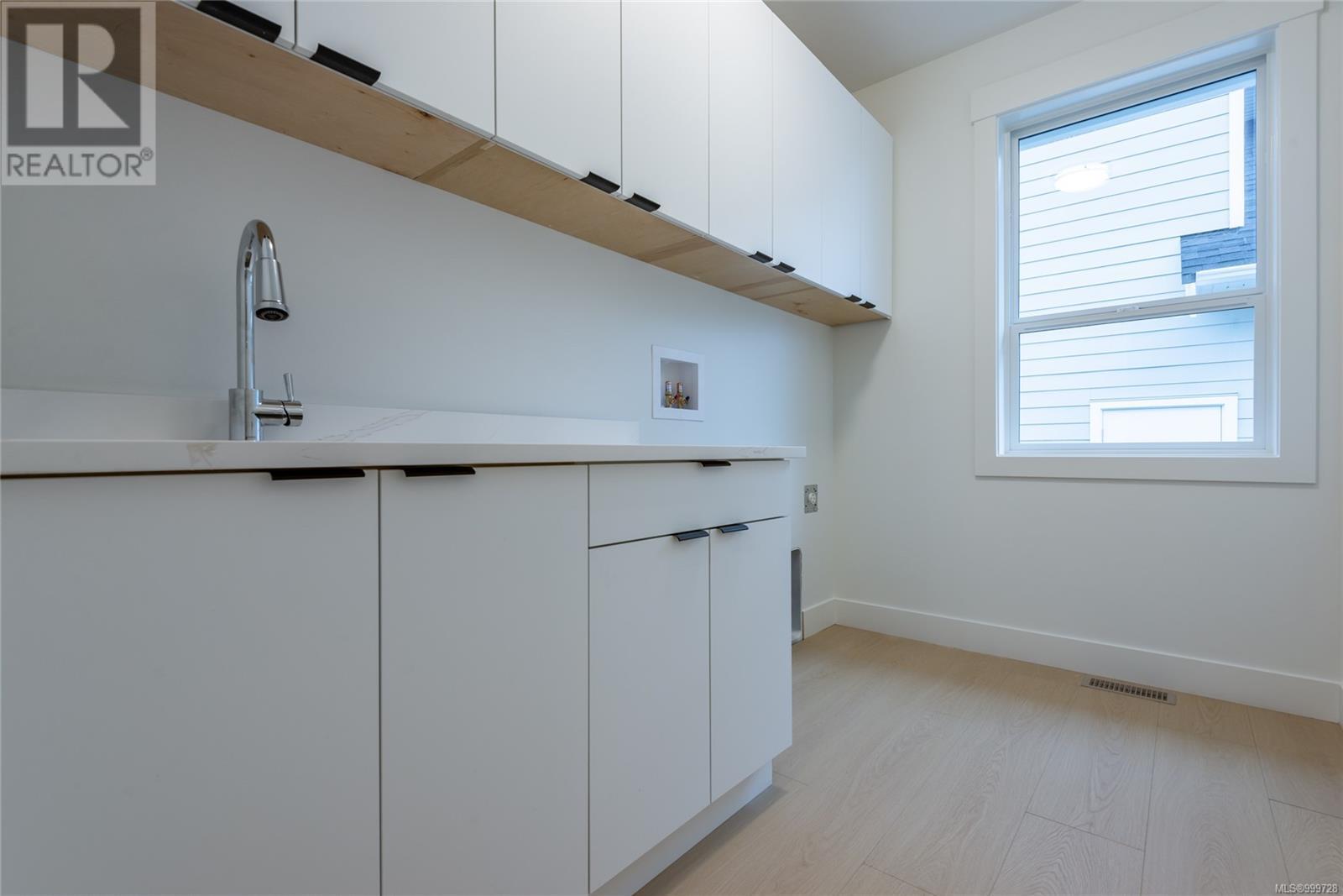 748 Beaver Creek Blvd, Campbell River