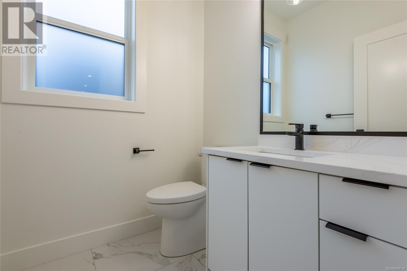 748 Beaver Creek Blvd, Campbell River