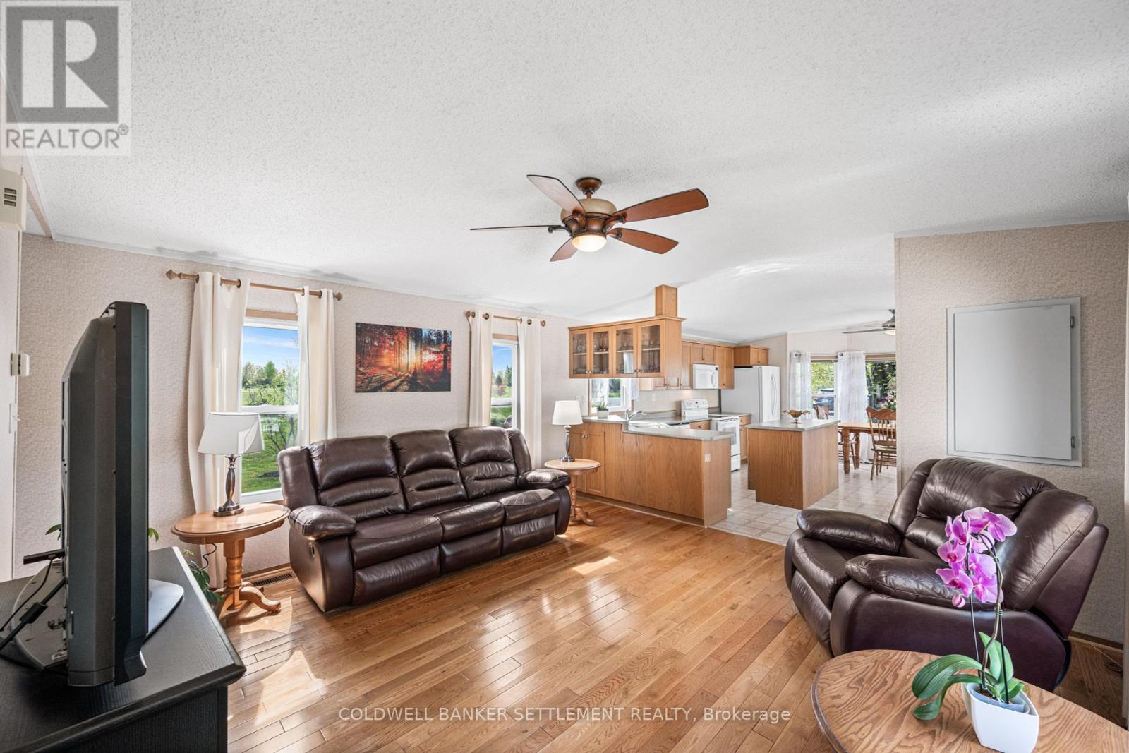 Photo 20 of 304 Acacia Road, Drummond North Elmsley ON