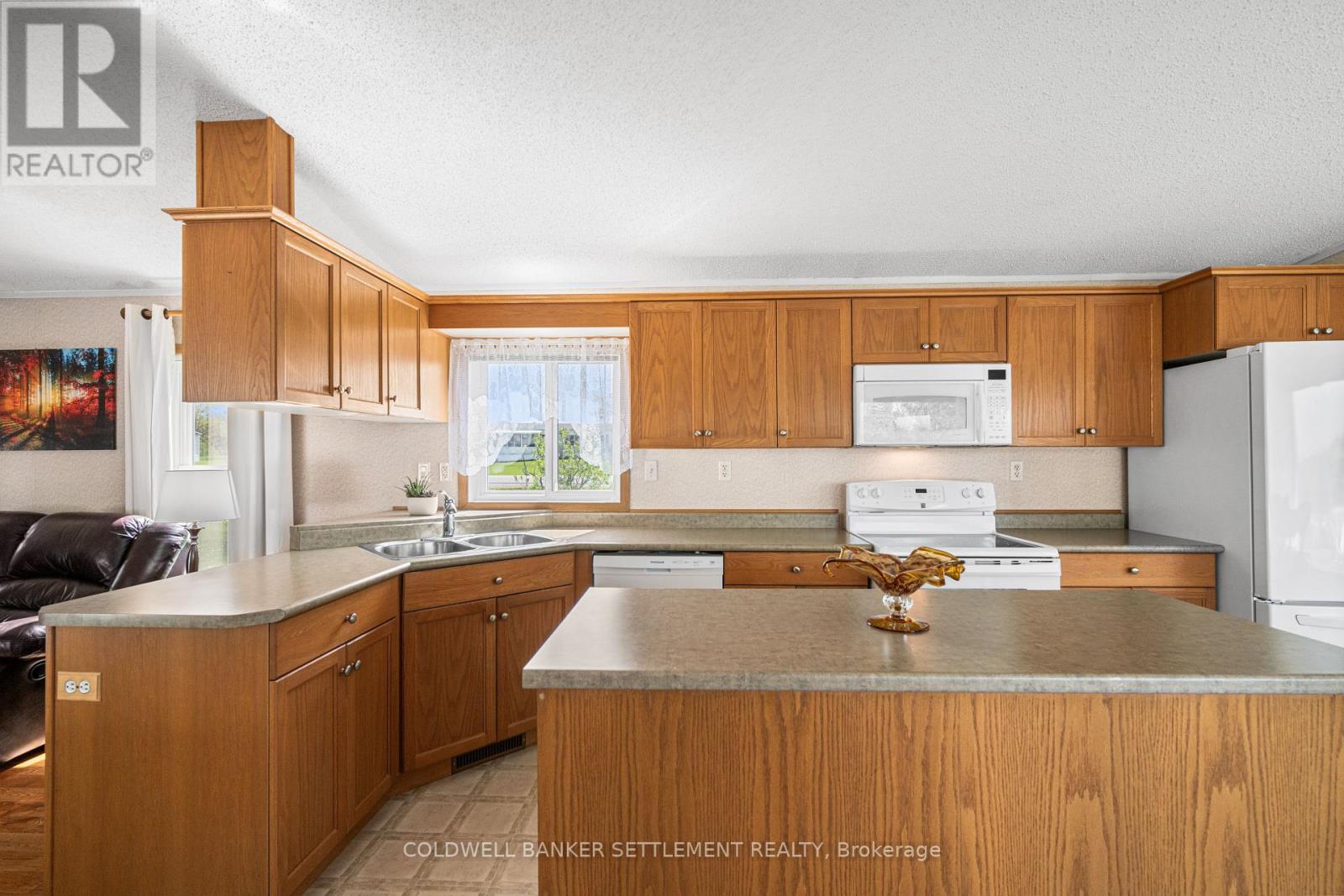 Photo 11 of 304 Acacia Road, Drummond North Elmsley ON