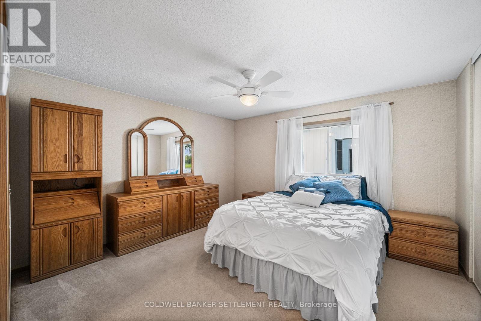 Photo 18 of 304 Acacia Road, Drummond North Elmsley ON