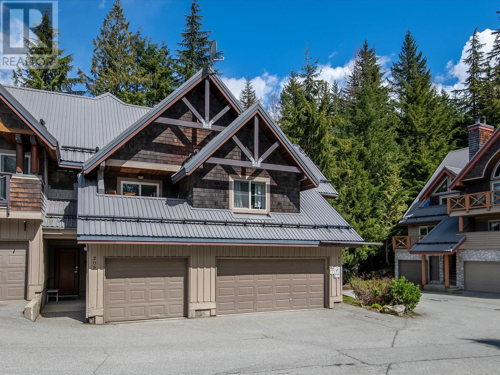 202 2222 CASTLE DRIVE, Whistler