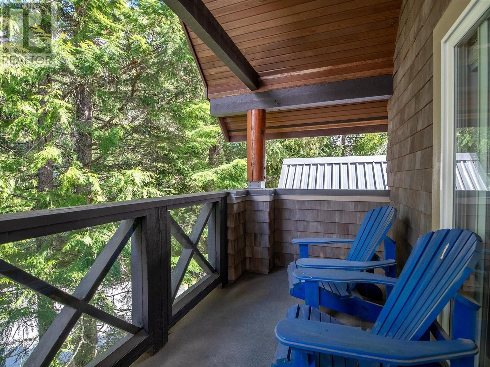 202 2222 CASTLE DRIVE, Whistler