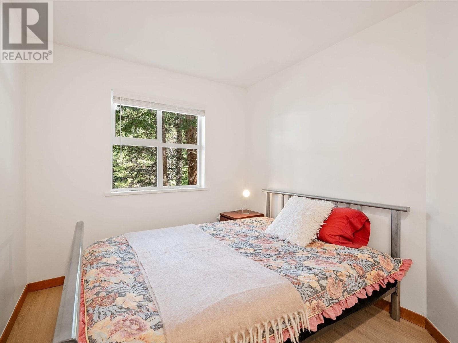 202 2222 CASTLE DRIVE, Whistler