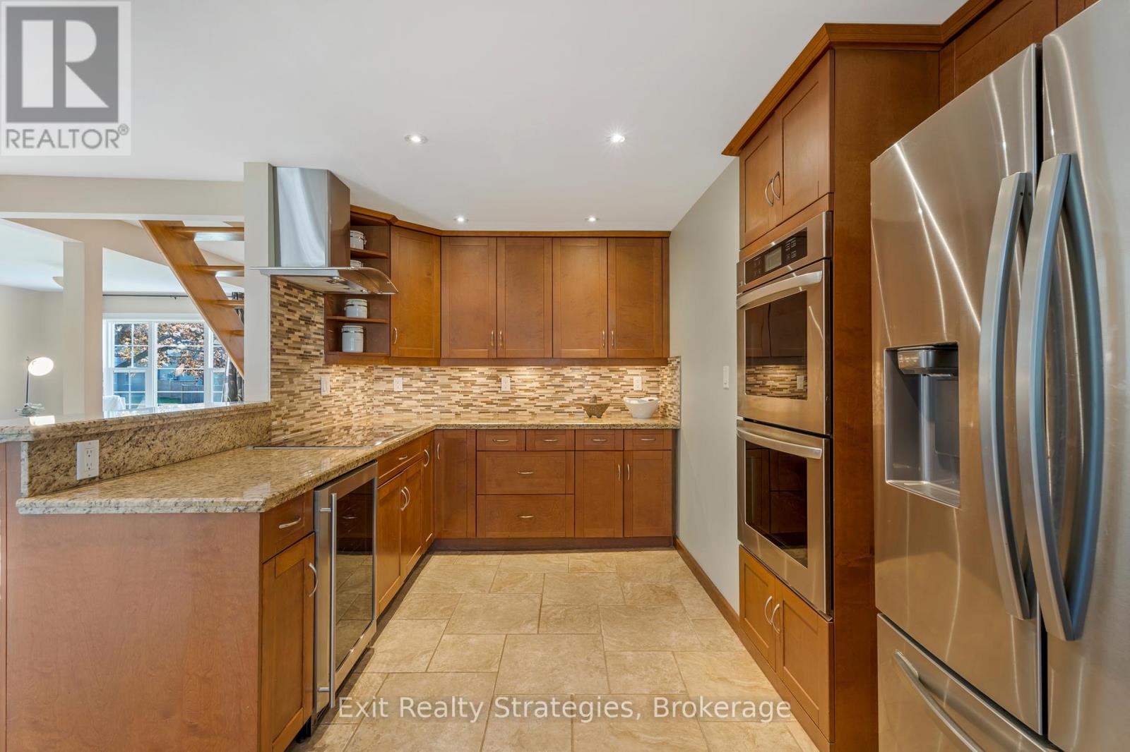 Photo 15 of 3324 Homestead Drive, Hamilton ON