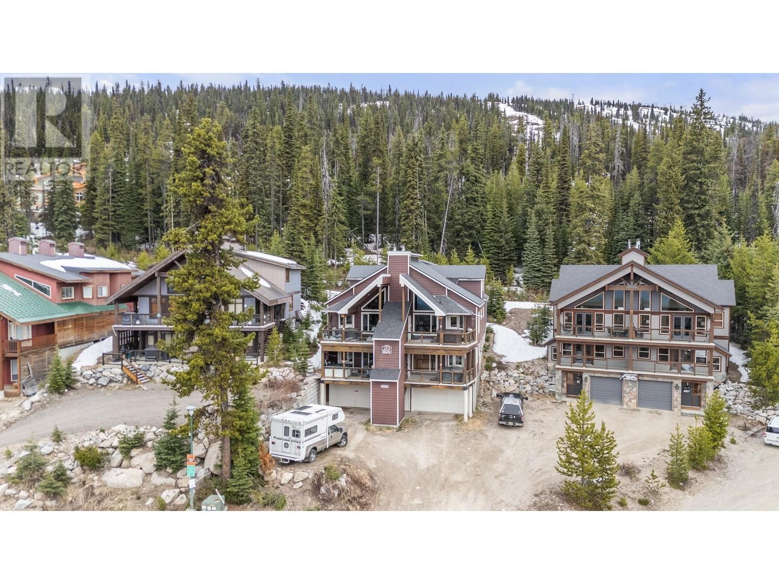 B 5934 Snow Pines Crescent, Big White