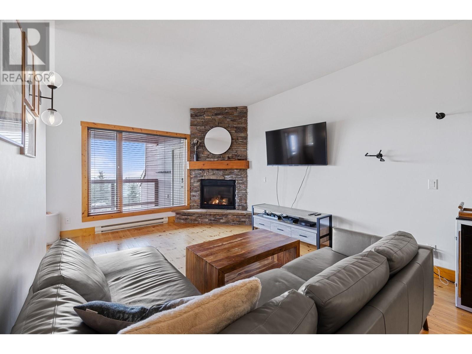 B 5934 Snow Pines Crescent, Big White