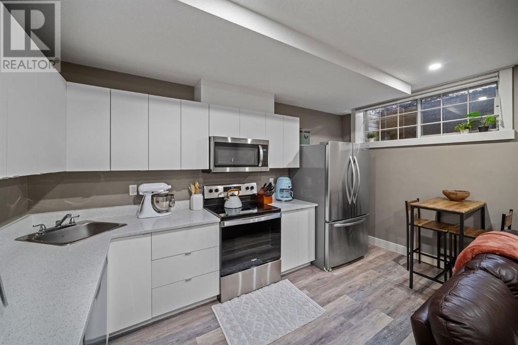 Single Family House for Sale in   Avenue NW Montgomery Calgary 