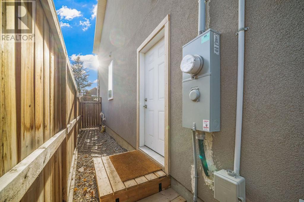 Single Family House for Sale in   Avenue NW Montgomery Calgary 