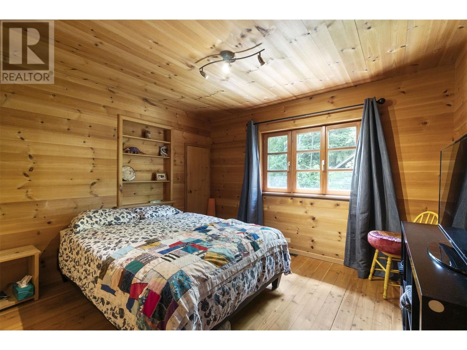  3971 30 Street Northeast, Salmon Arm