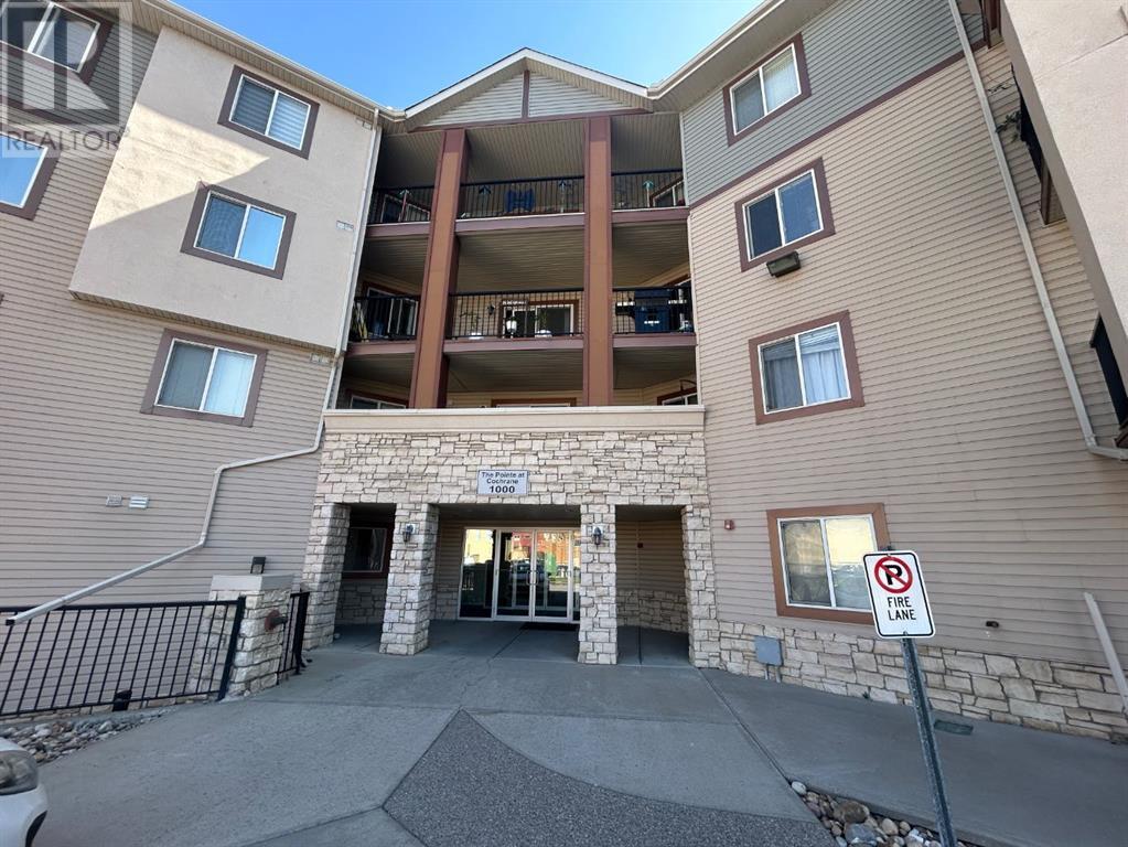 505 Railway Street West, Cochrane