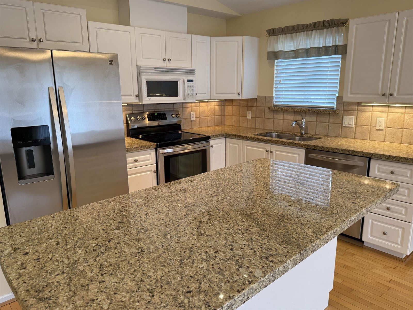 Photo 11 of 11 16888 80 Avenue, Surrey BC