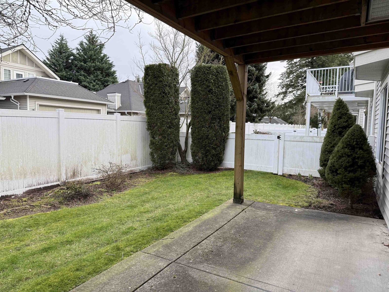 Photo 37 of 11 16888 80 Avenue, Surrey BC