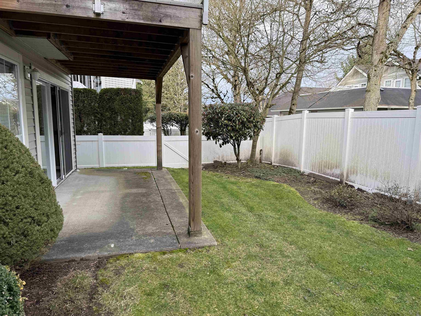 Photo 36 of 11 16888 80 Avenue, Surrey BC