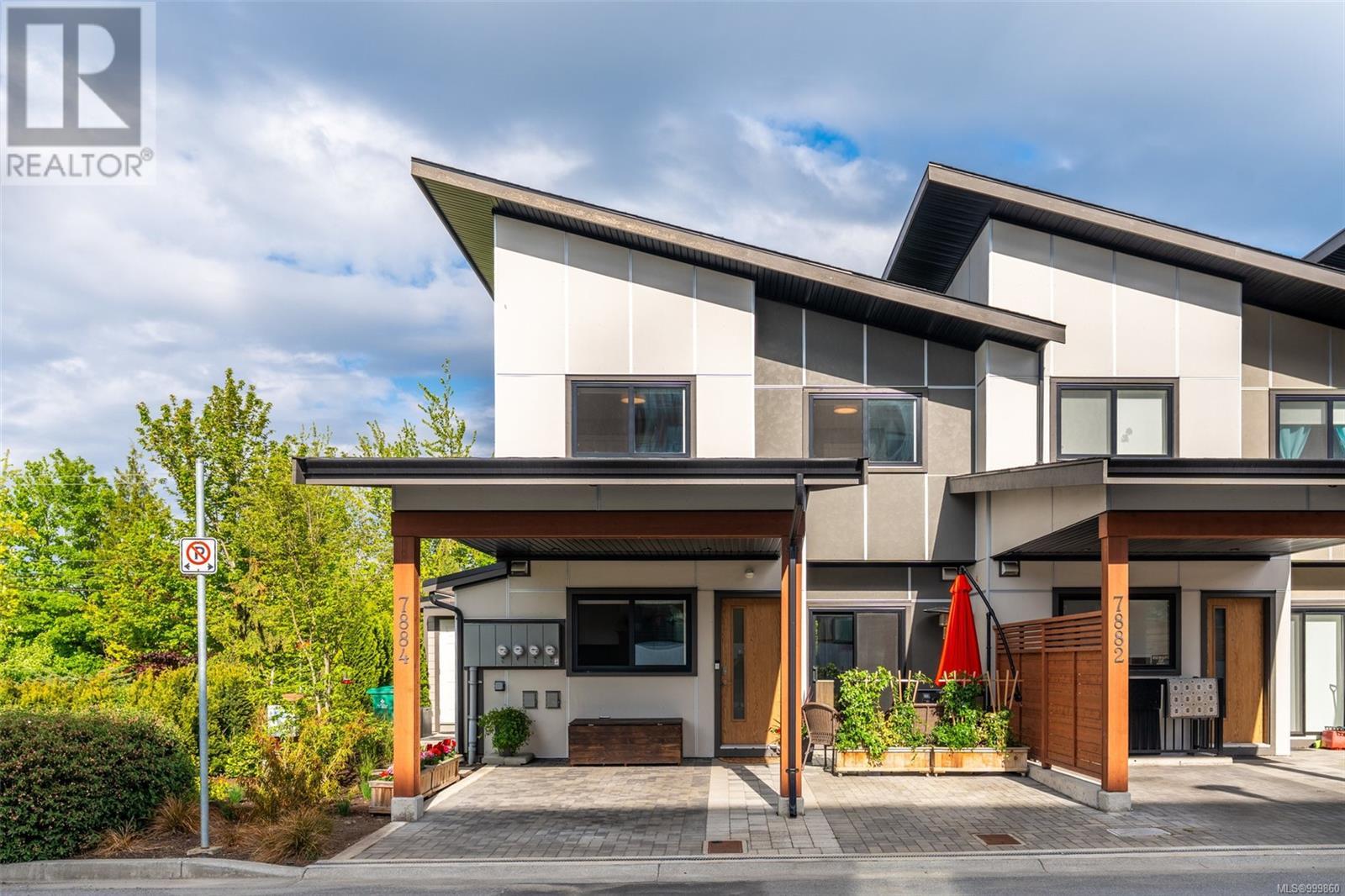  7884 Lochside Drive, Central Saanich