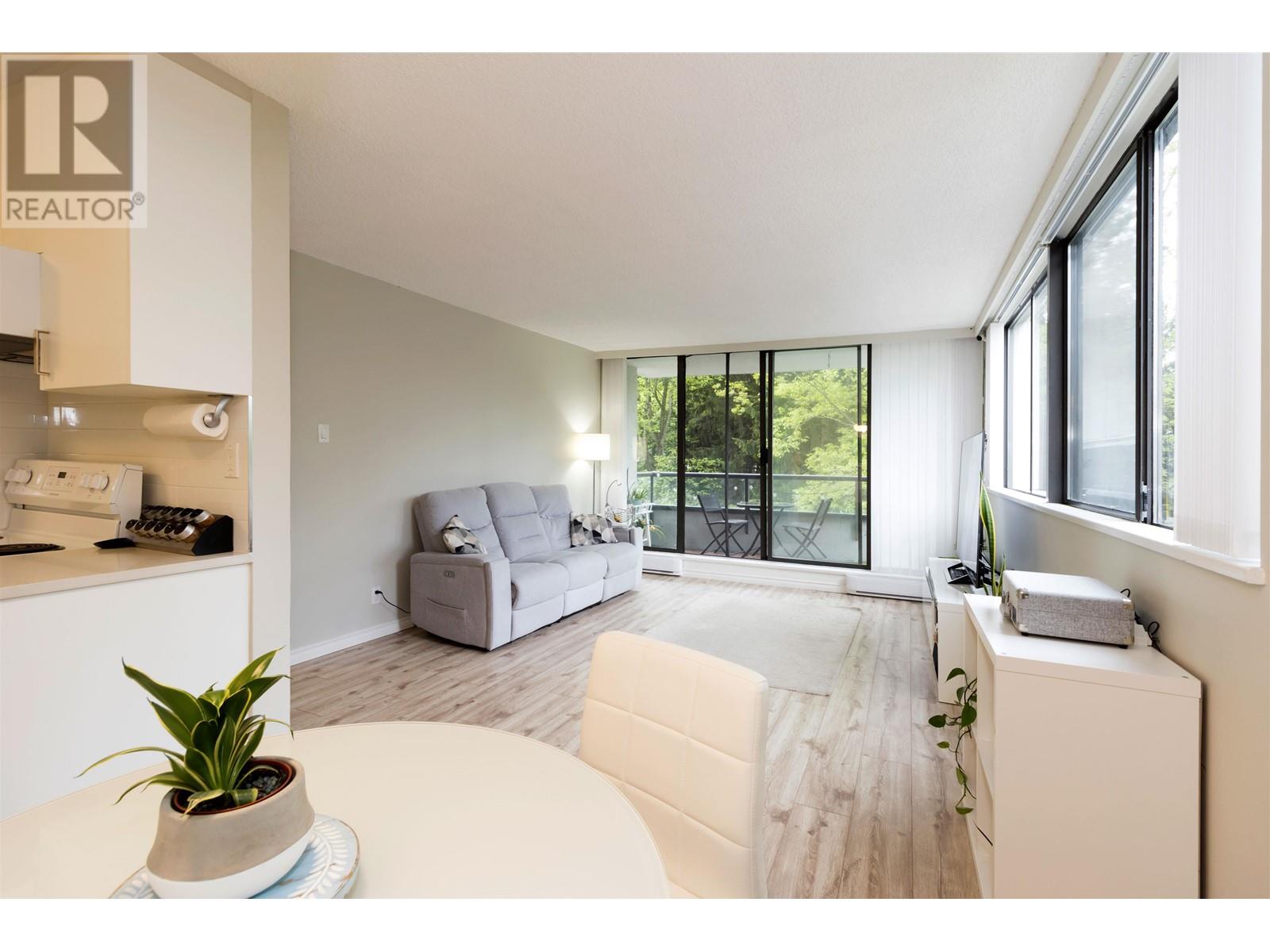 304 9521 CARDSTON COURT, Burnaby