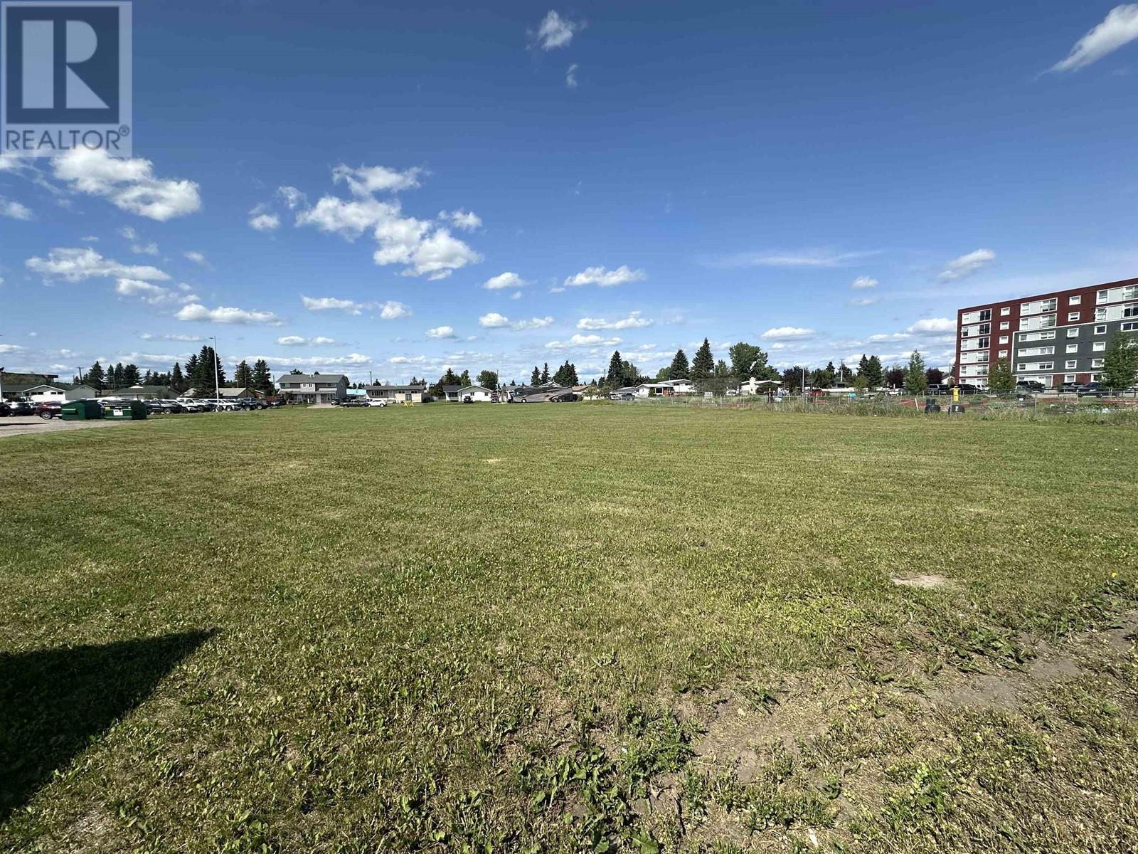 Photo 13 of 9504 100 Avenue, Fort St John BC