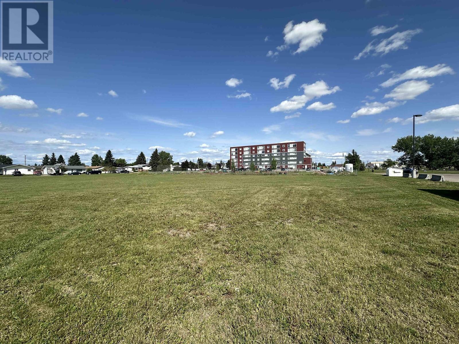 Photo 17 of 9504 100 Avenue, Fort St John BC