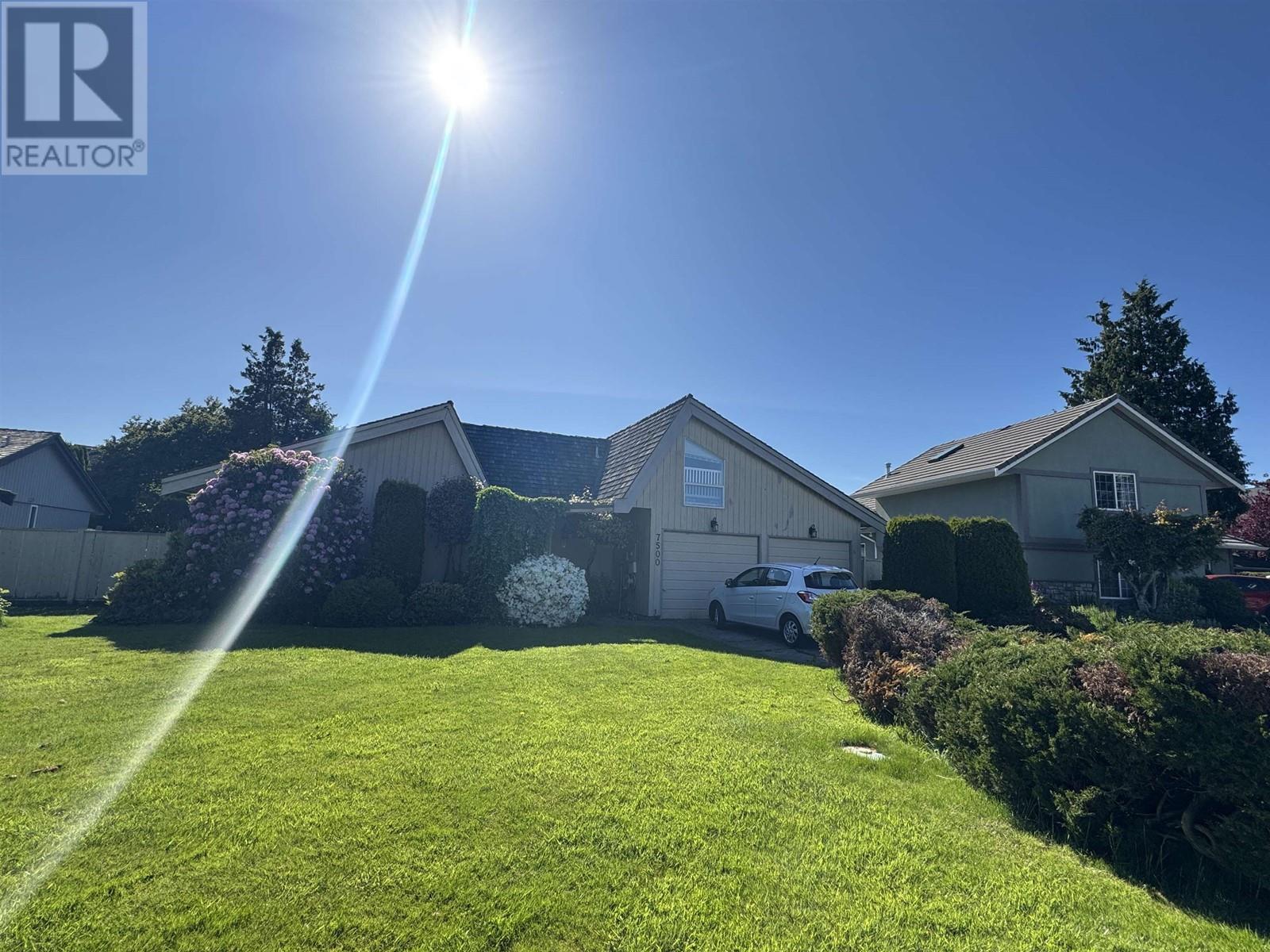 7500 GLACIER Crescent, Richmond