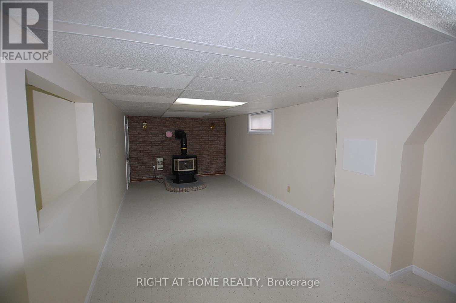 Photo 4 of 312 Ramage Road, Clarencerockland ON