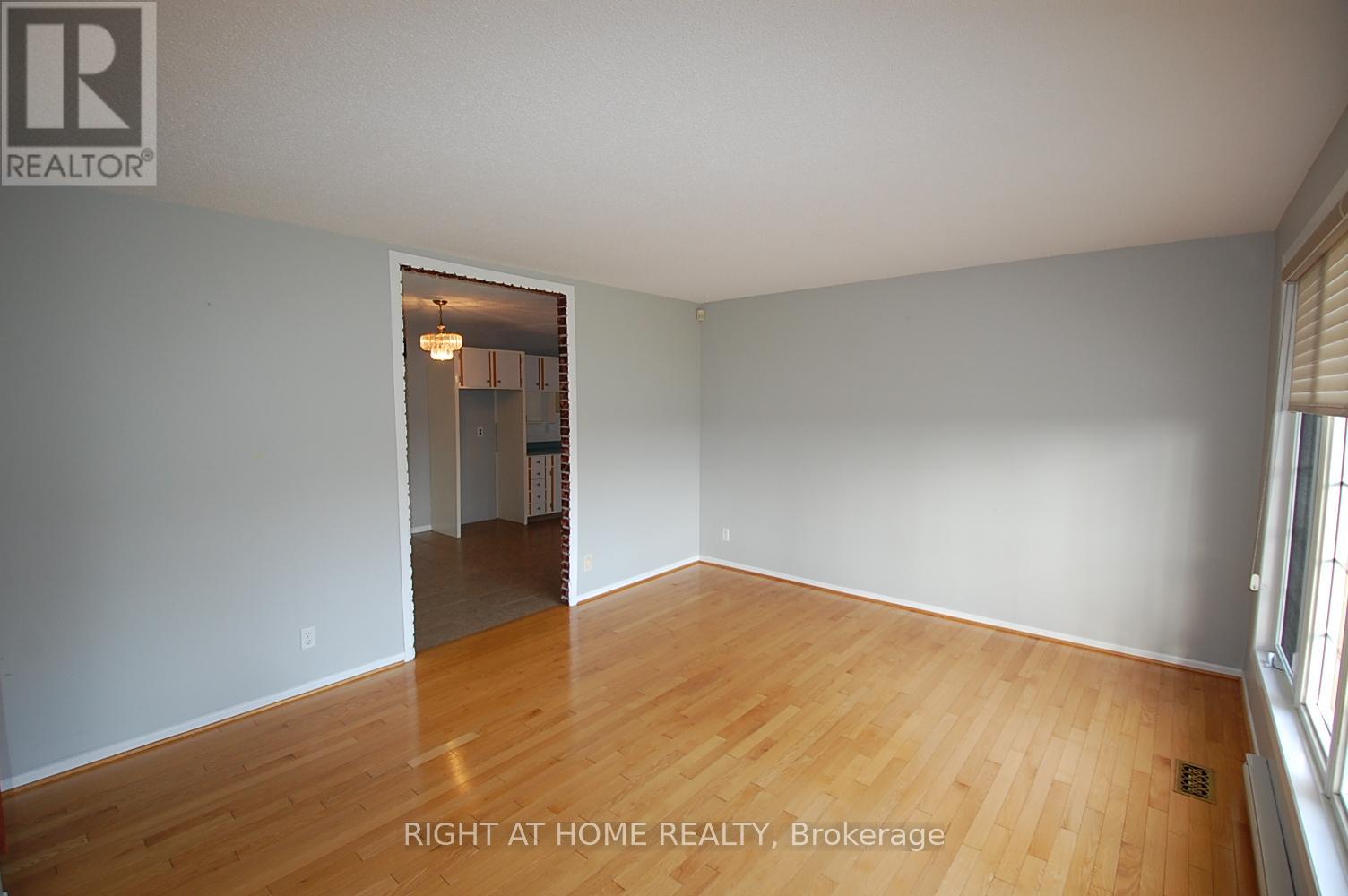 Photo 6 of 312 Ramage Road, Clarencerockland ON