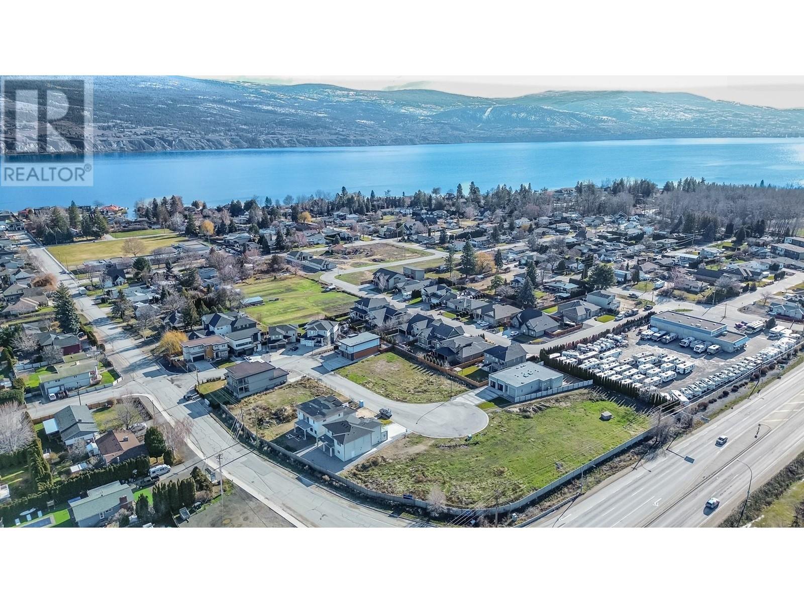  1728 Treffry Place, Summerland