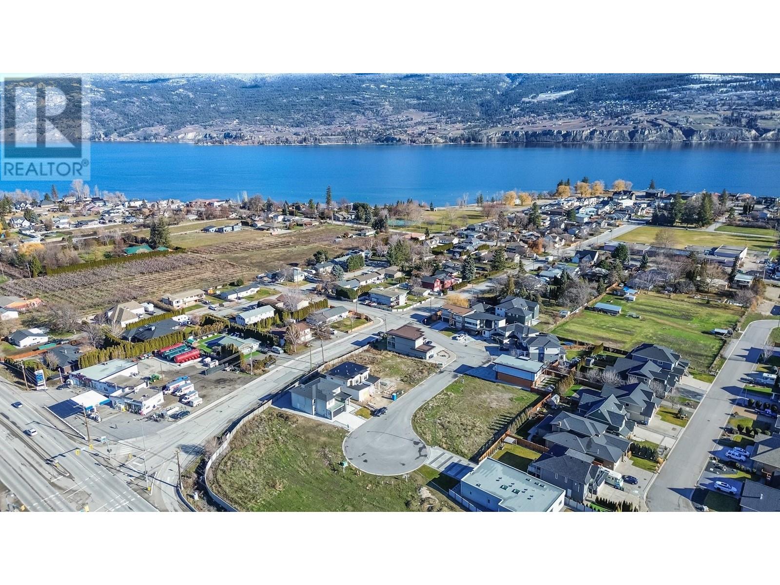  1732 Treffry Place, Summerland