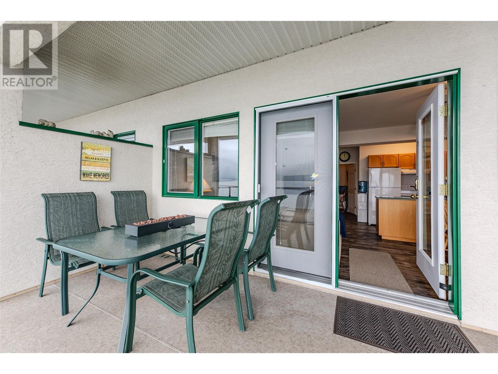 7B 3935 Eagle Bay Road, Eagle Bay