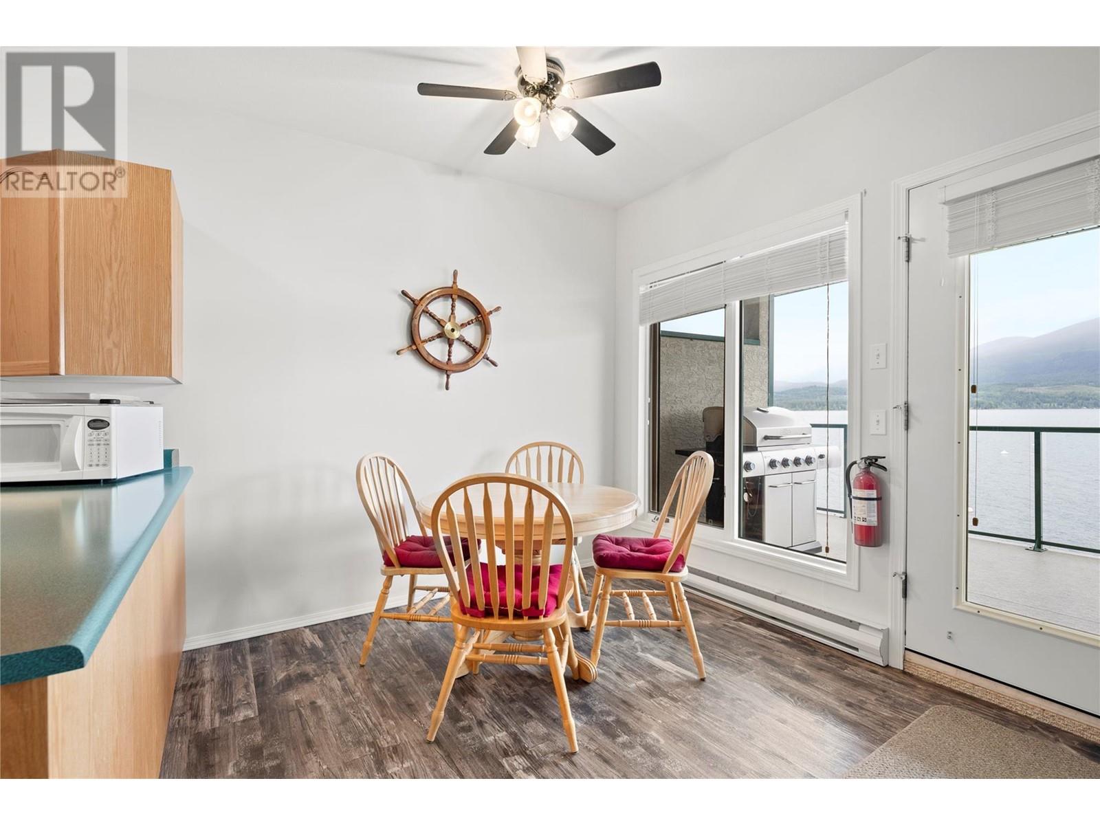 7B 3935 Eagle Bay Road, Eagle Bay