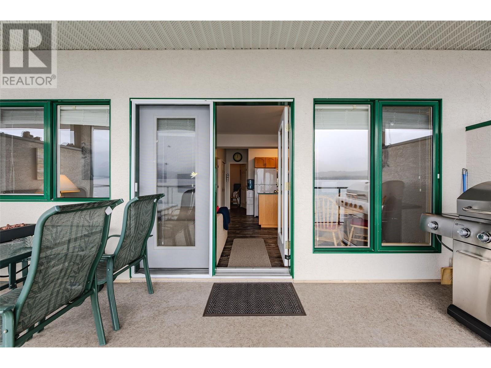 7B 3935 Eagle Bay Road, Eagle Bay