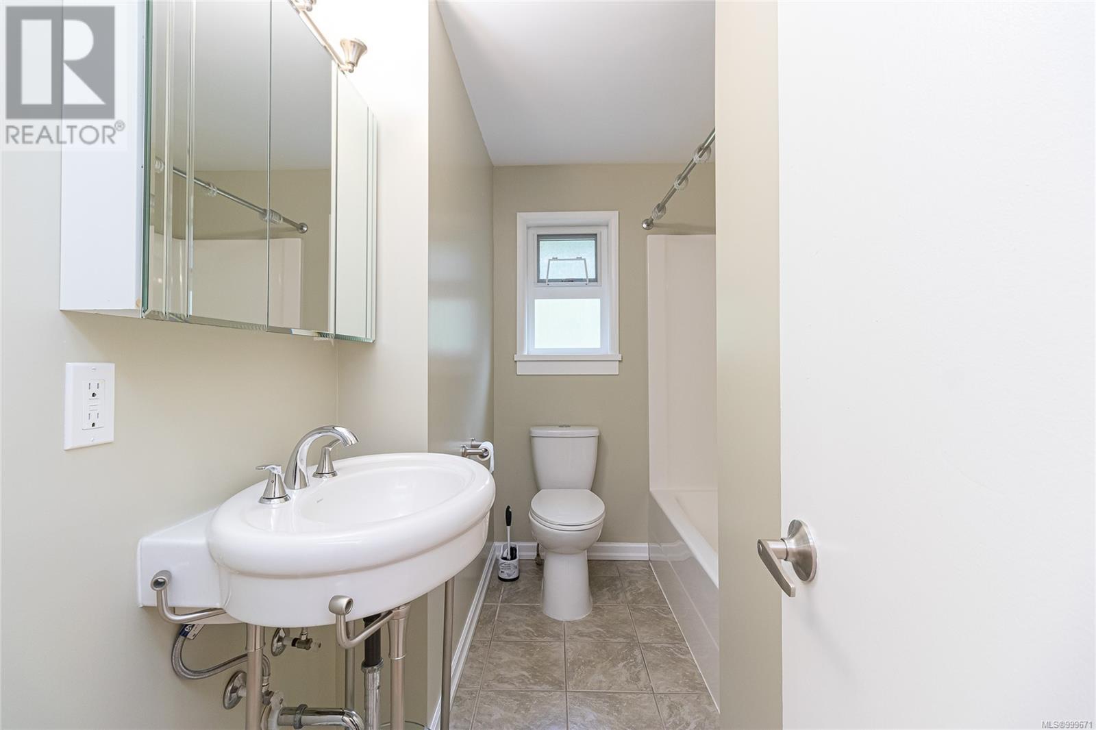  5347 Alderley Road, Saanich