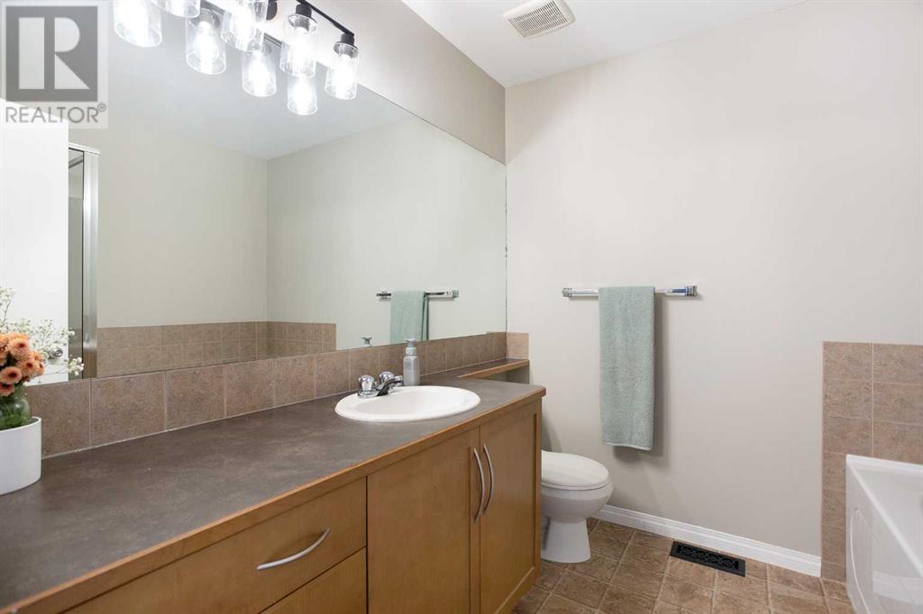 Single Family House for Sale in  New Brighton Gardens SE New Brighton Calgary 