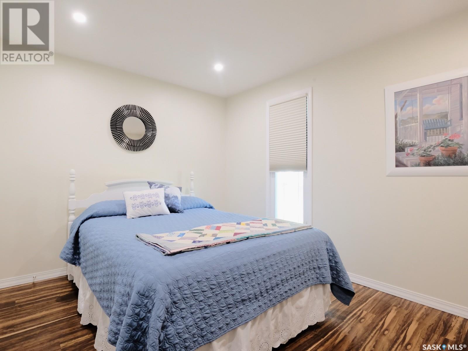 Photo 19 of 1003 6th Street E, Rosetown SK