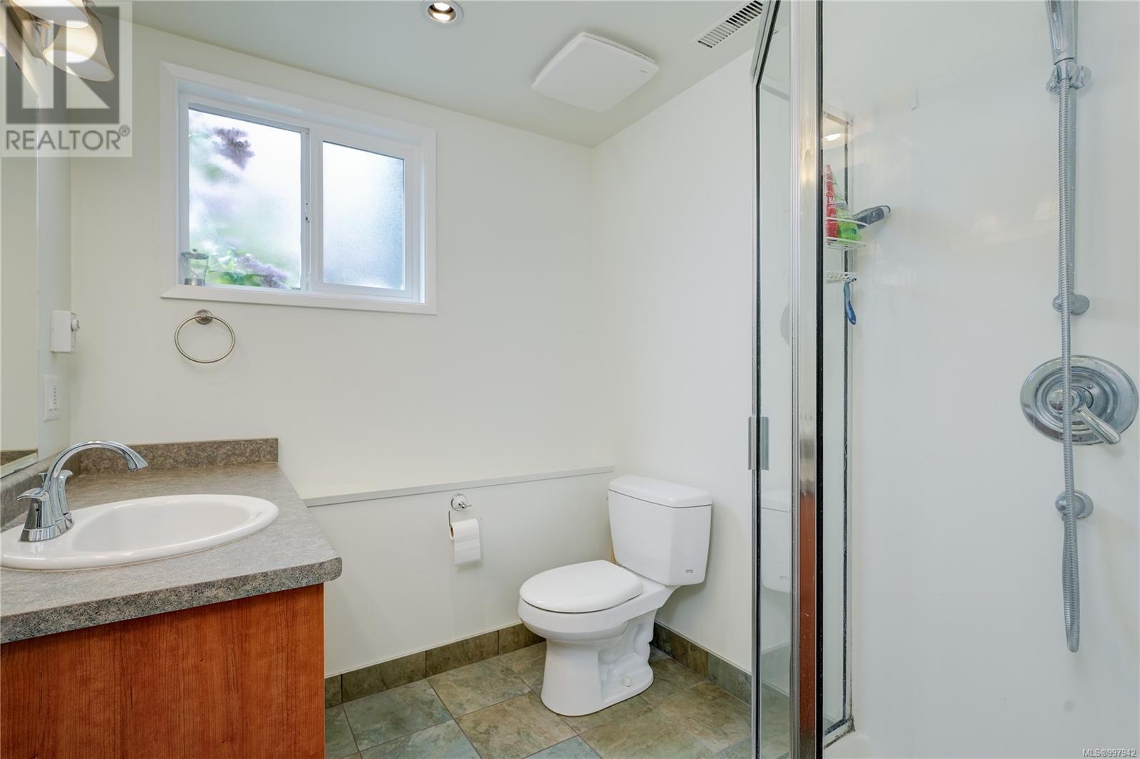  4032 McLellan Street, Saanich