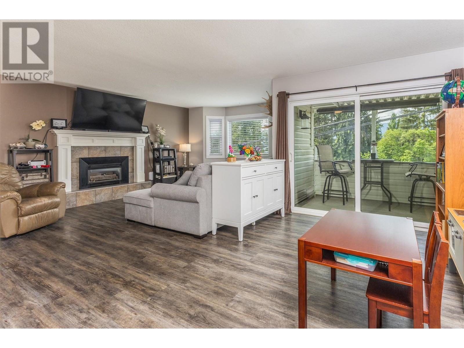  590 20 Street Southeast, Salmon Arm