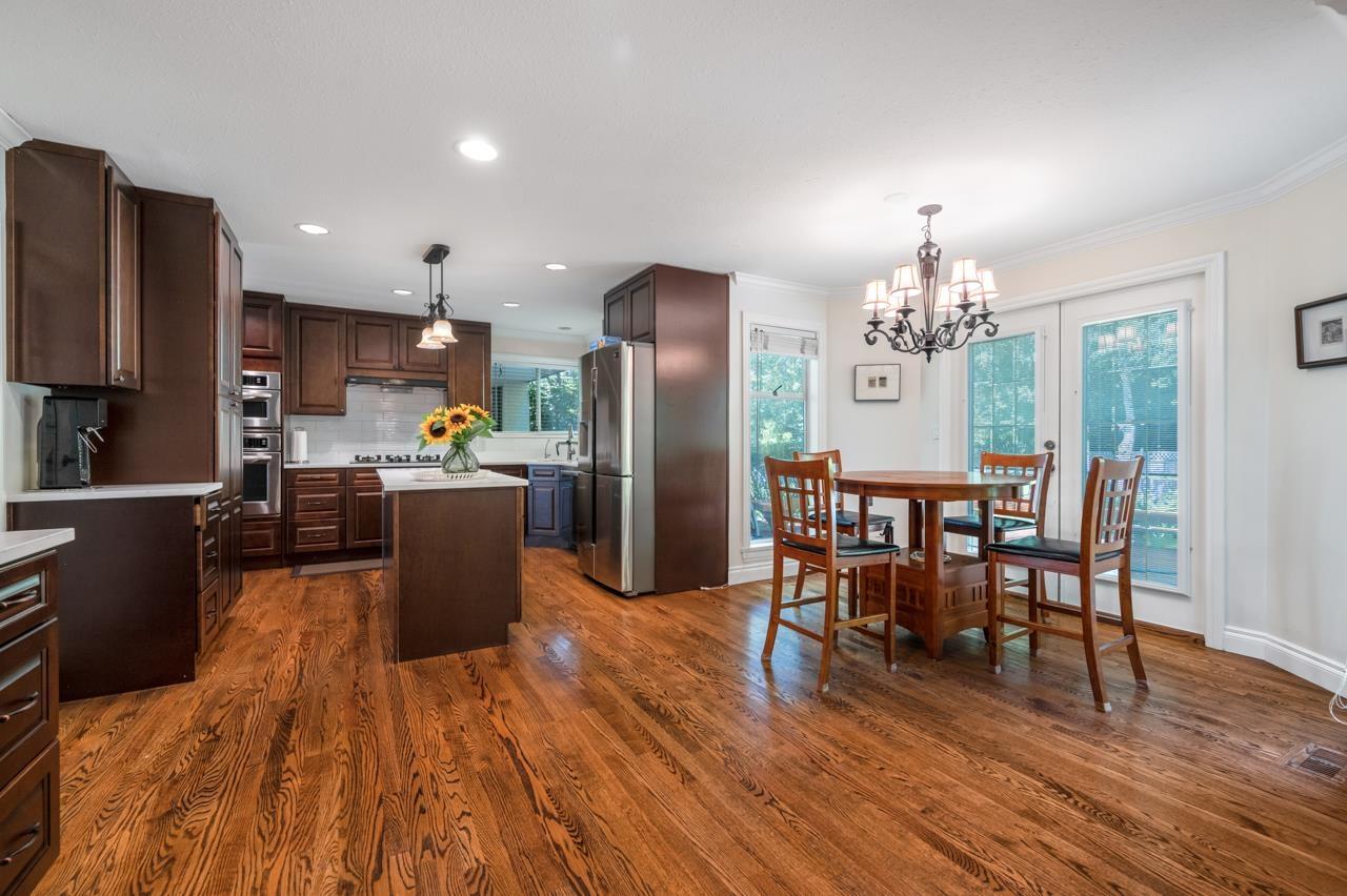 Photo 11 of 12967 21 A Avenue, Surrey BC