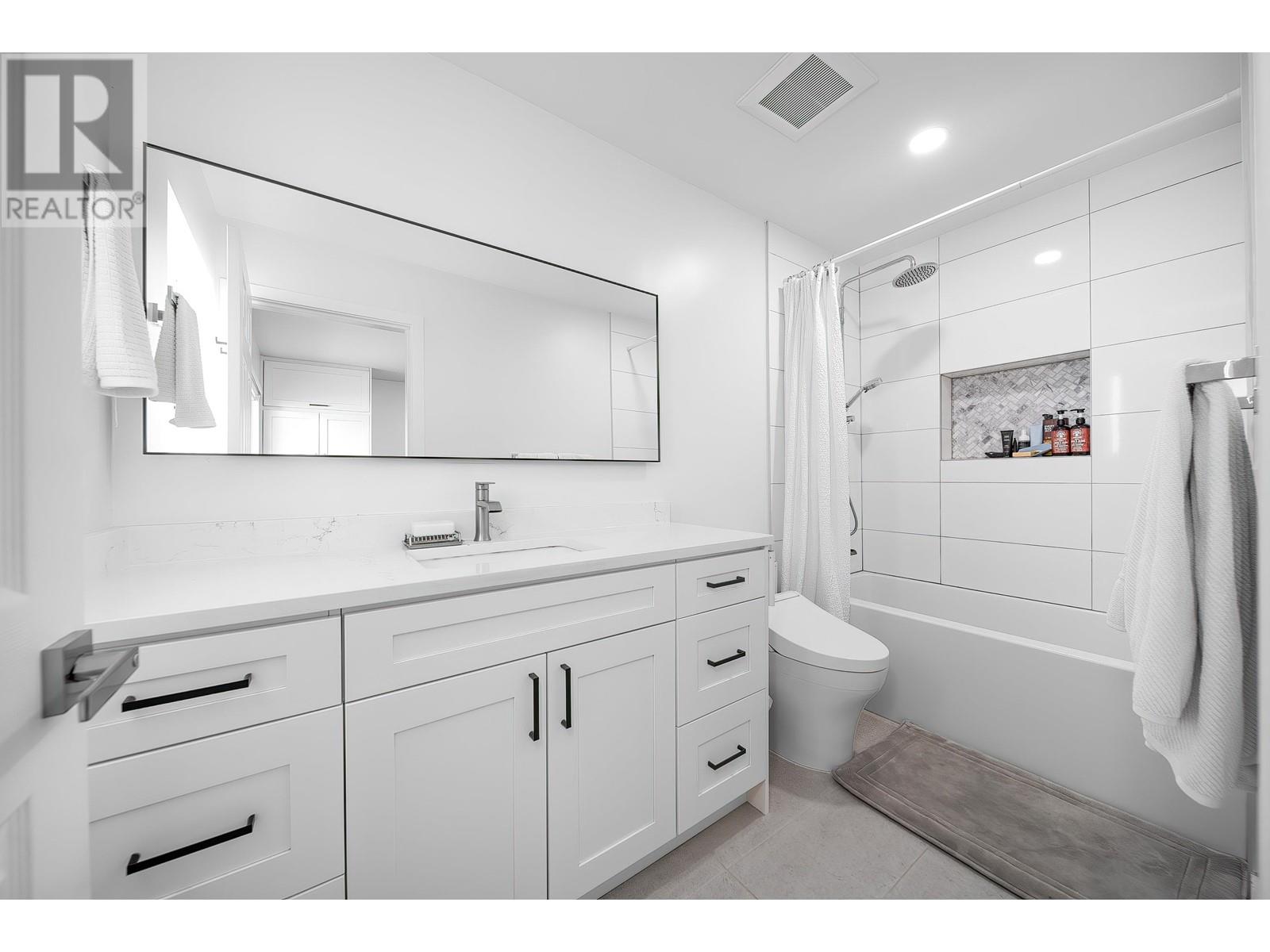 10651 CANSO Crescent, Richmond