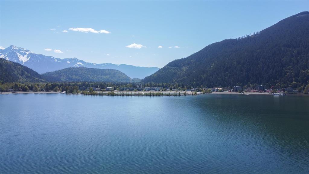 Photo 12 of 2 120 Esplanade Avenue Harrison Hot Springs, Harrison Hot Springs BC