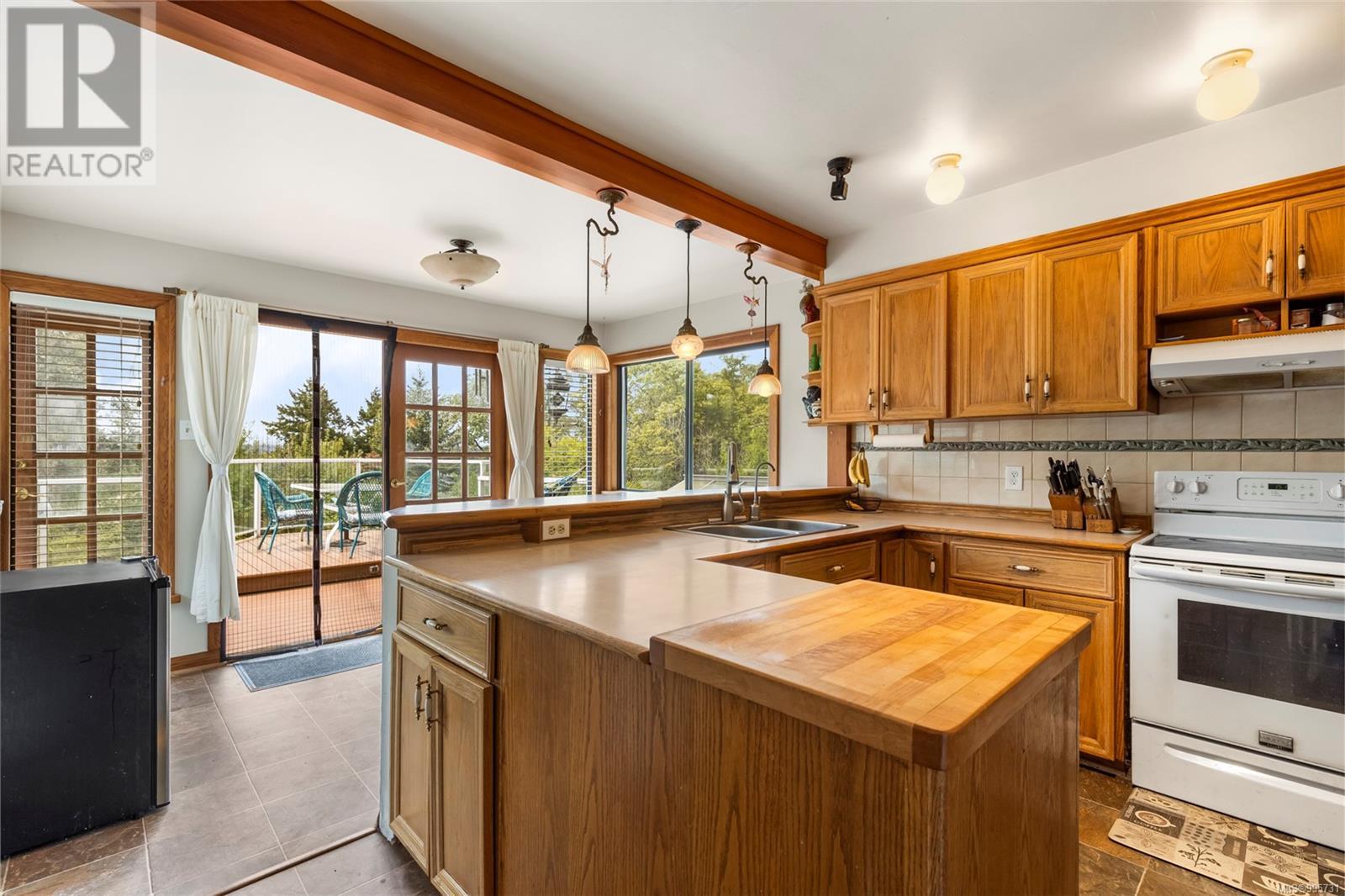  3630 Quadra Street, Saanich