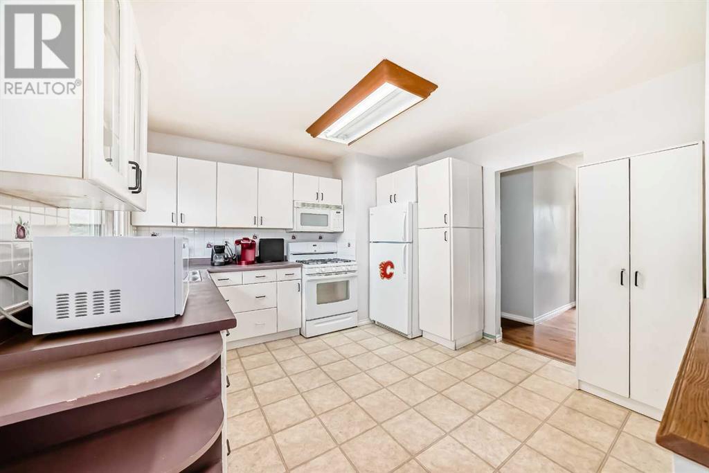 Single Family House Bungalow for Sale in  Trafford Drive NW Thorncliffe Calgary 