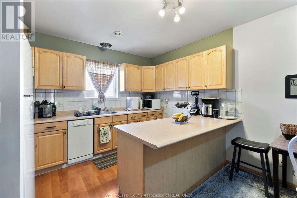 Photo 40 of 916 920 Ottawa Street, Windsor ON