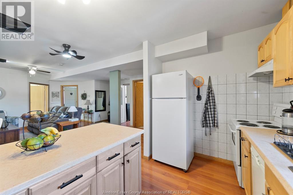 Photo 32 of 916 920 Ottawa Street, Windsor ON