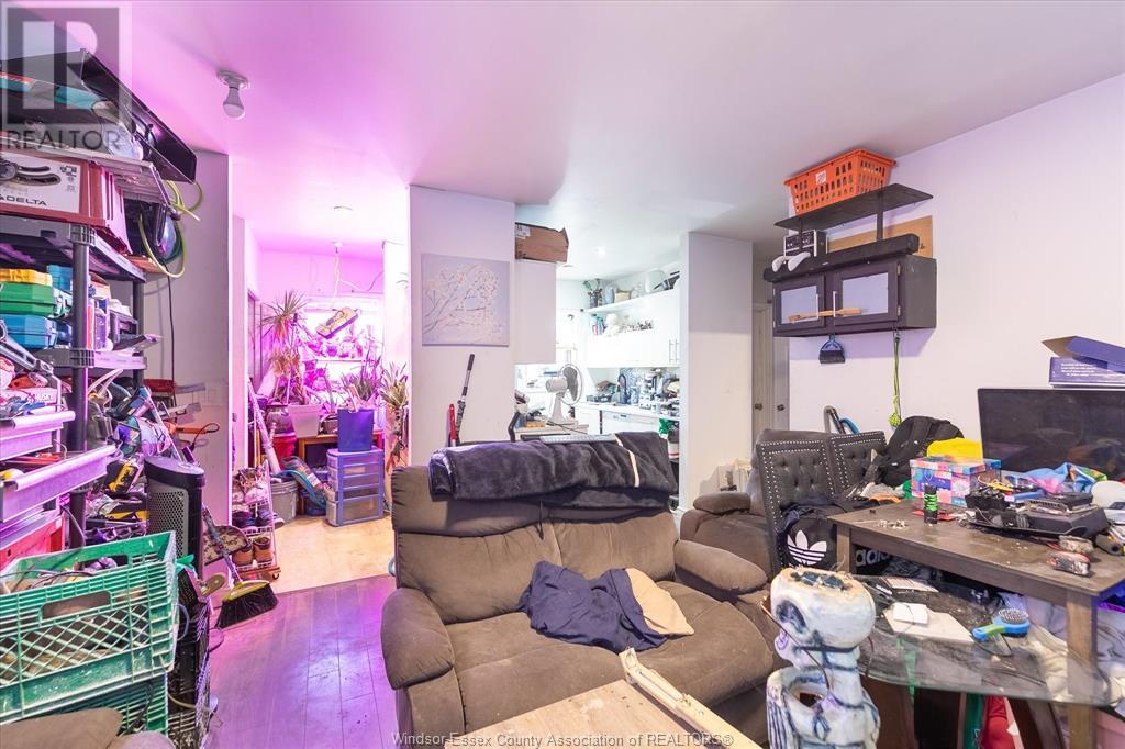 Photo 33 of 916 920 Ottawa Street, Windsor ON