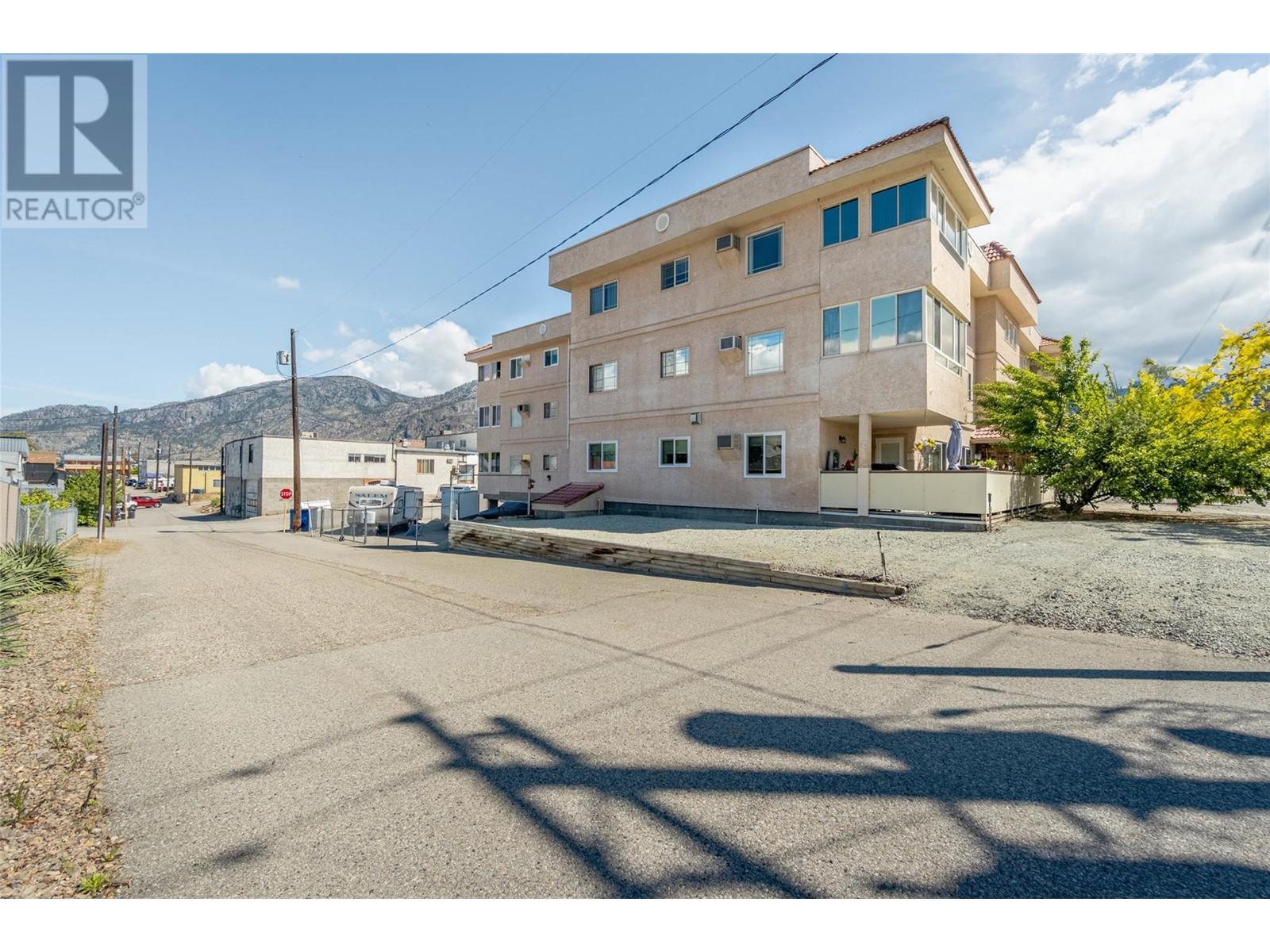 303 8302 68TH Avenue, Osoyoos