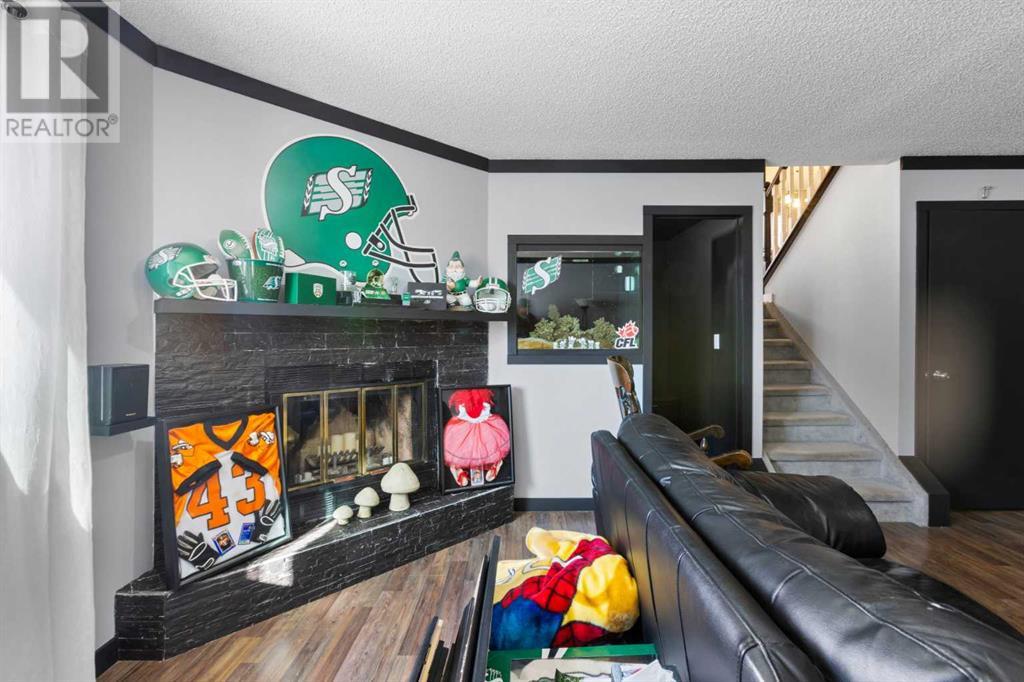 Single Family House 4 Level for Sale in  MacEwan Meadow Way NW MacEwan Glen Calgary 