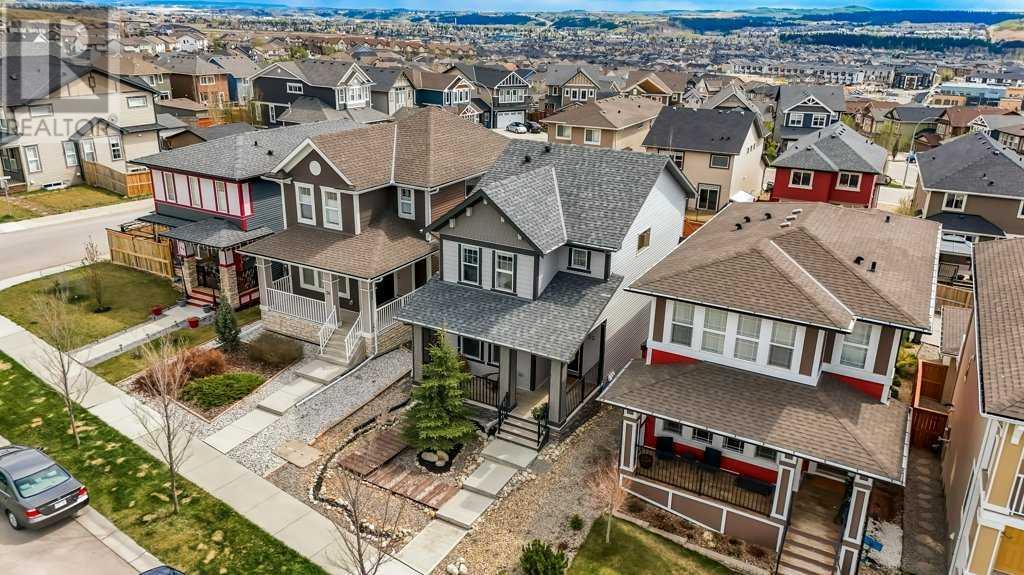 32 Heritage Boulevard, Cochrane