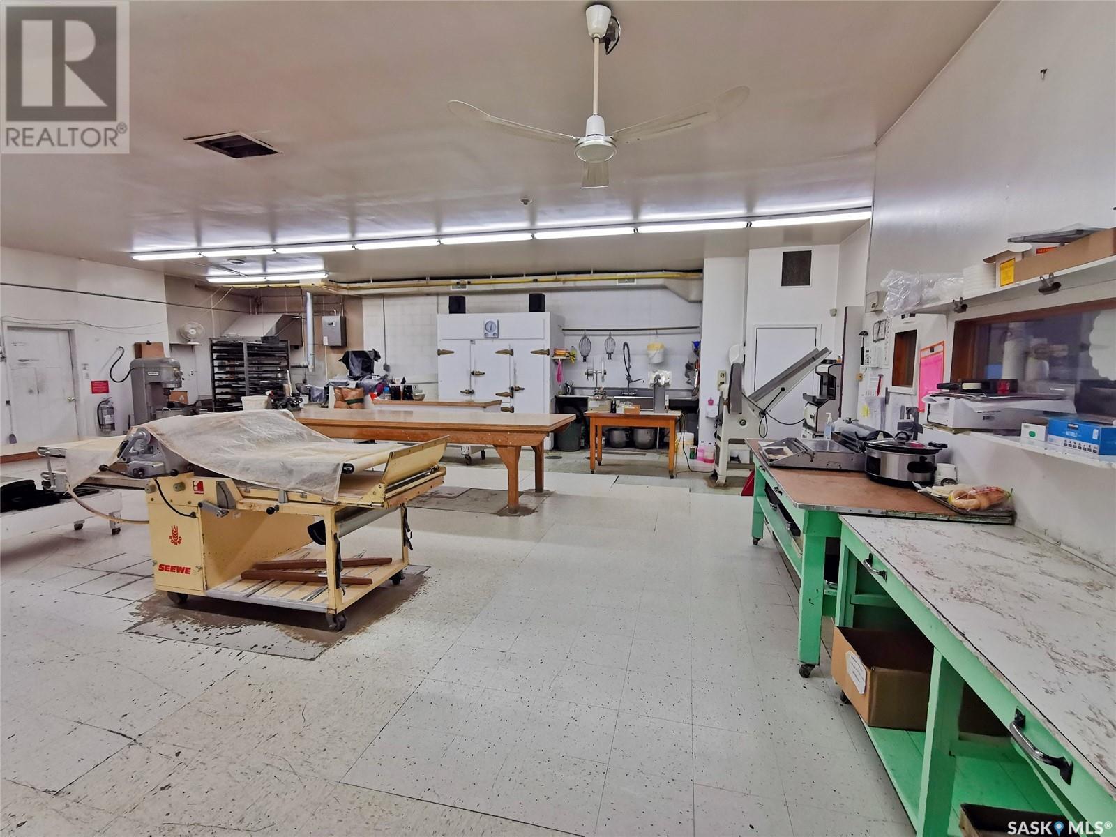 305 Main STREET - Photo 4 of 9, Watrous, Saskatchewan