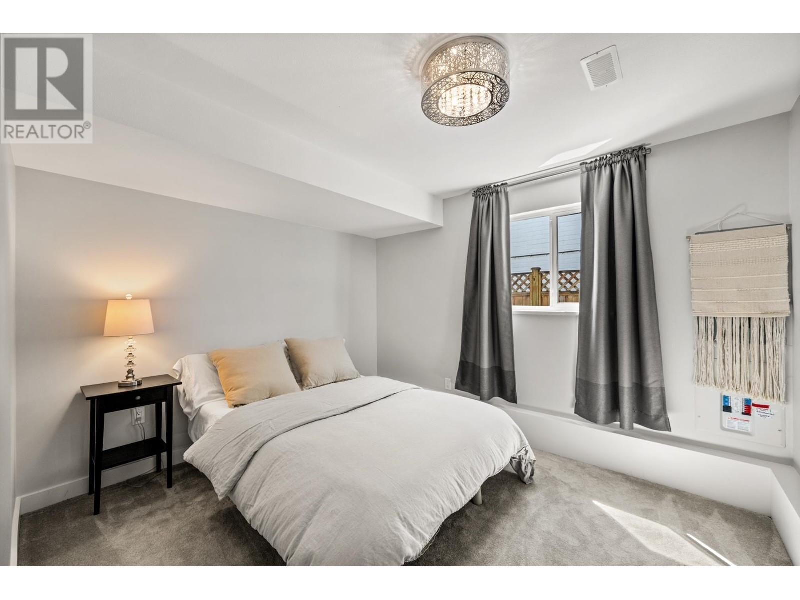 5097 WHITWORTH Crescent North, Ladner